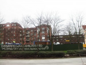 Solidarischer Schriftzug in Hamburg